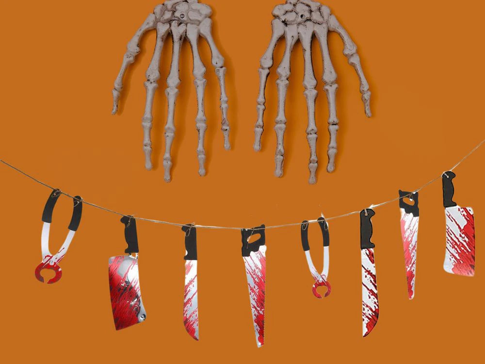 Ghirlanda Halloween Coltelli e Mannaia Insanguinata 2 Metri 8 Strumenti